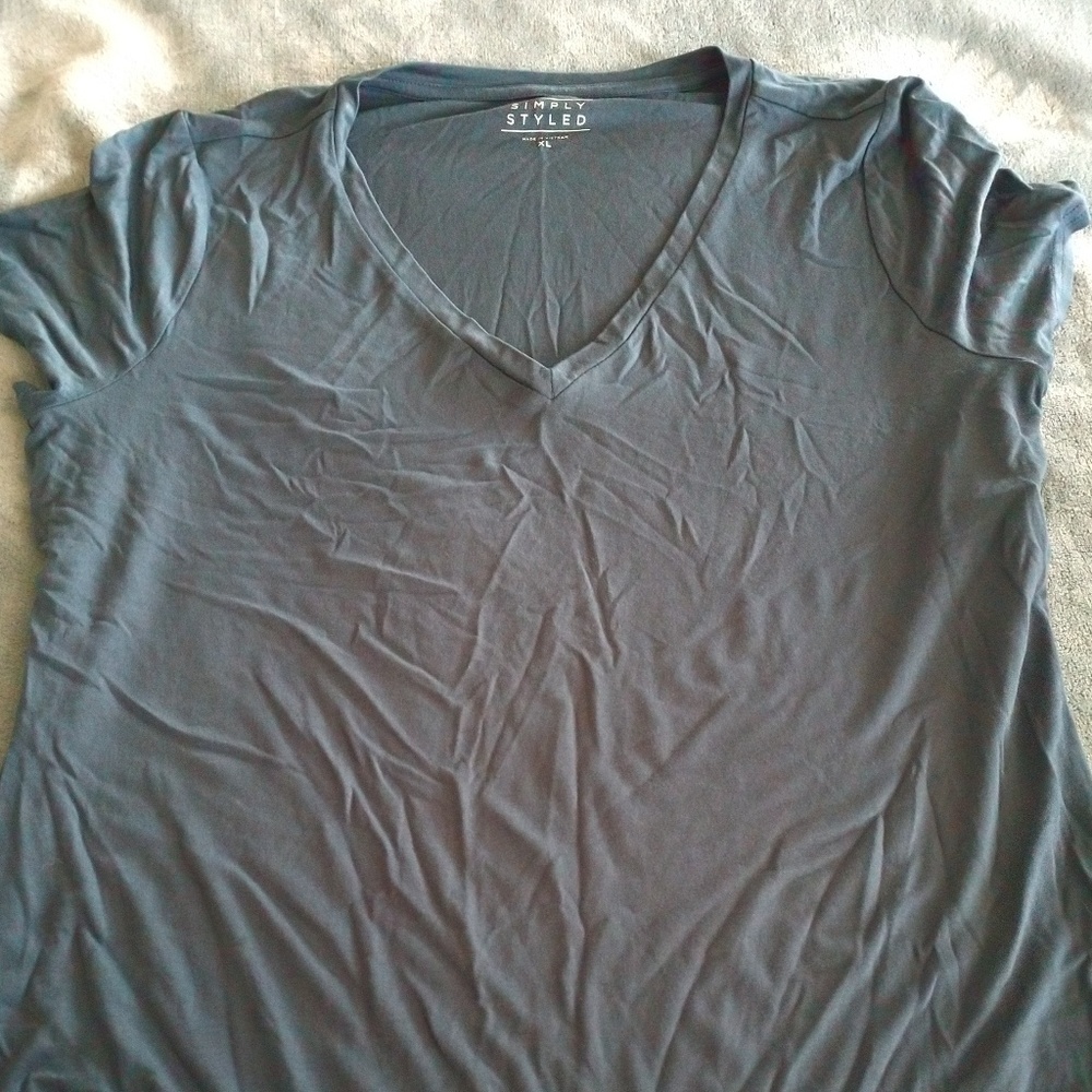 Simply styled shirt